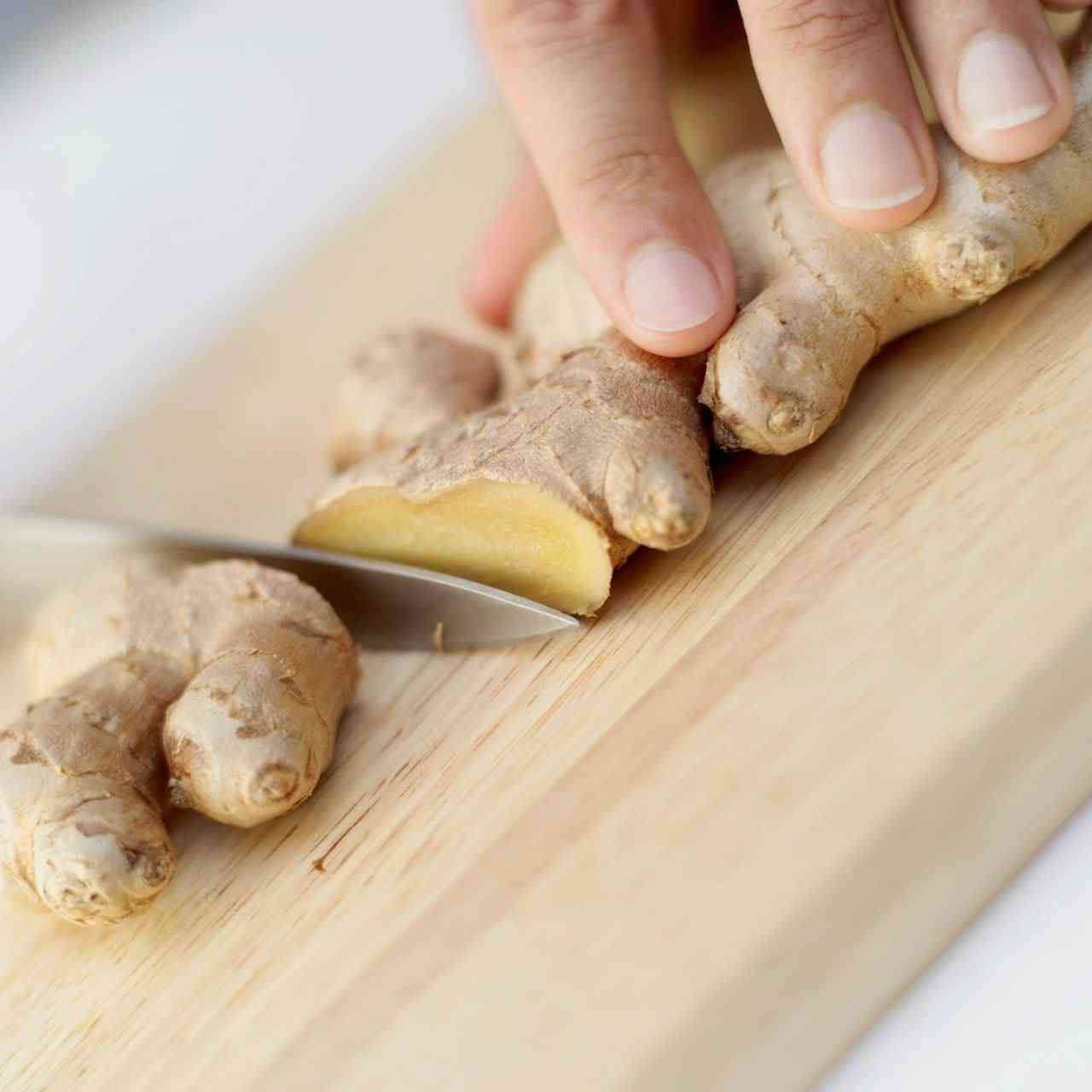 The most powerful food aphrodisiac is ginger. It also improves the nourishment of the heart and makes you strong before a stormy night. | MirrorLog